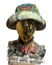 Load image into Gallery viewer, "Taita Inti" Woven Bucket Hat 2
