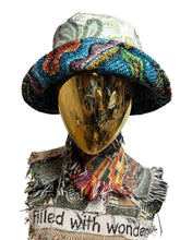 Load image into Gallery viewer, "Taita Inti" Woven Bucket Hat 2
