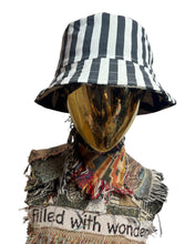 Load image into Gallery viewer, Faces Woven Bucket Hat
