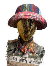 Load image into Gallery viewer, Alpaca Bucket Hat
