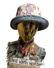 Load image into Gallery viewer, Alpaca Bucket Hat
