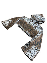 Load image into Gallery viewer, Cheetah Super Cropped ZIp Up Hoodie
