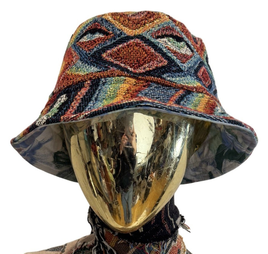 'All Knowing 8' Woven Bucket Hat