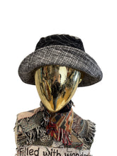 Load image into Gallery viewer, &#39;Zag&#39; Bucket Hat
